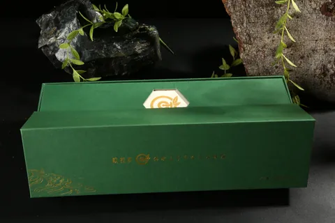 水碾炭烤茶绿色礼盒实拍